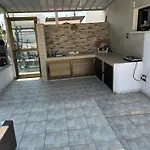 Extremely Comfy With Spacious Private Terrace 10min Walk To The & In Town Nyaraló