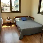 Nyaraló Extremely Comfy With Spacious Private Terrace 10min Walk To The & In Town Lárnaka