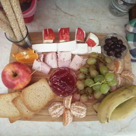 Hébergement de vacances Extremely Comfy With Spacious Private Terrace 10min Walk To The & In Town *